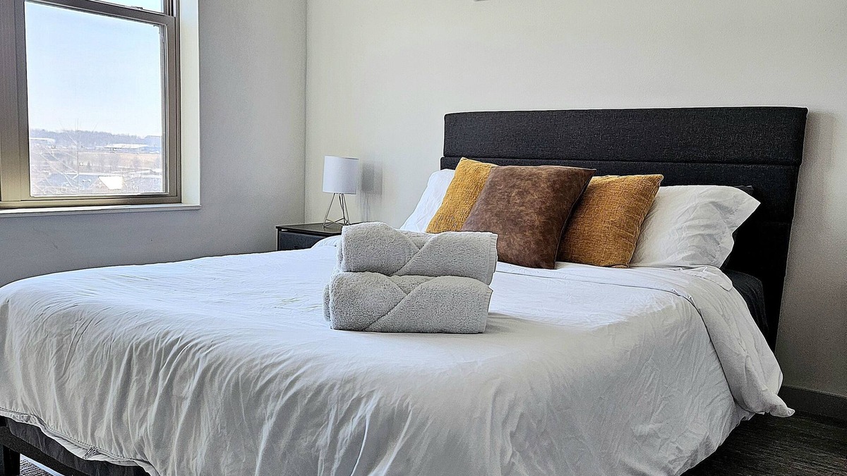Madison Apartment | Cozy, Pet Friendly, Prime Location, High Speed Internet