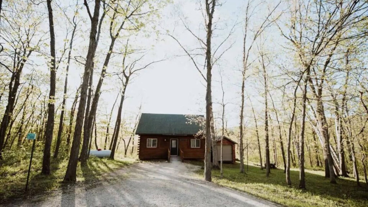 Mindoro Cabin | Cozy Pettinger Cabin @ Highest Elevation in CTY