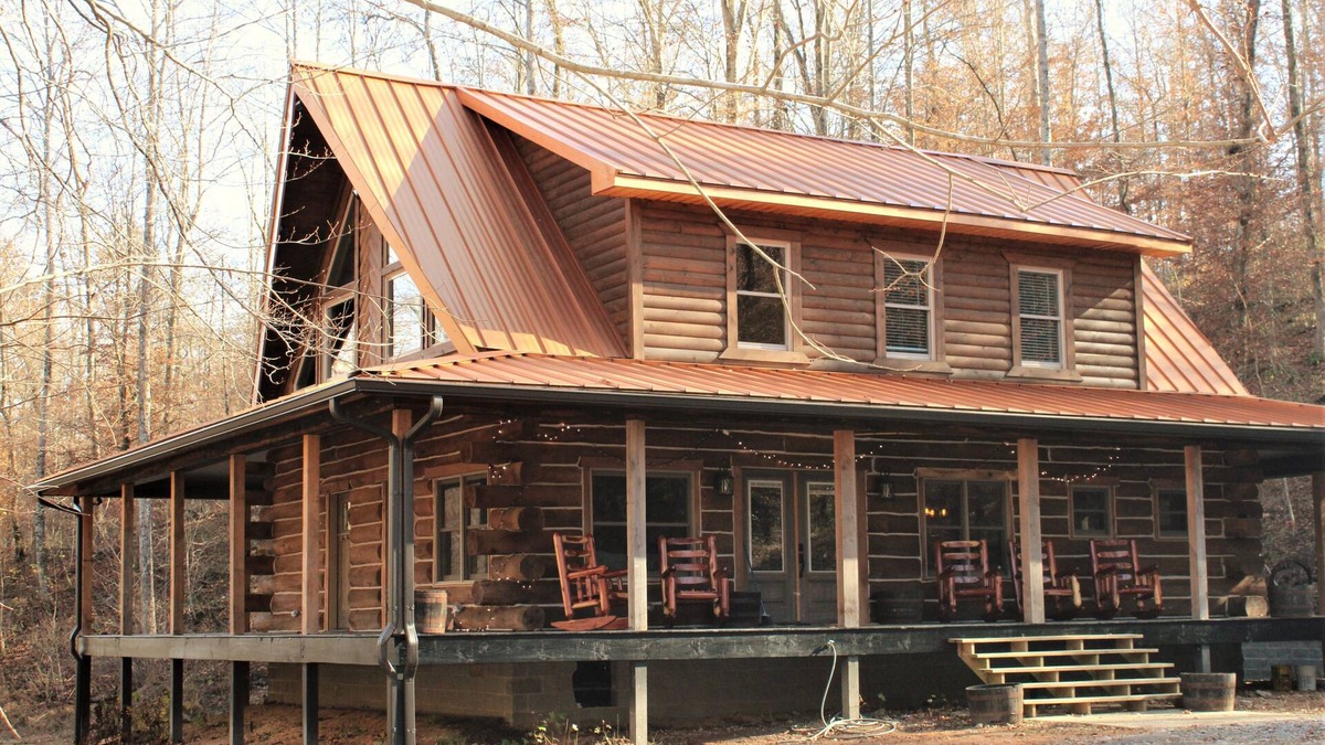 Linden Cabin | Cozy pine log cabin