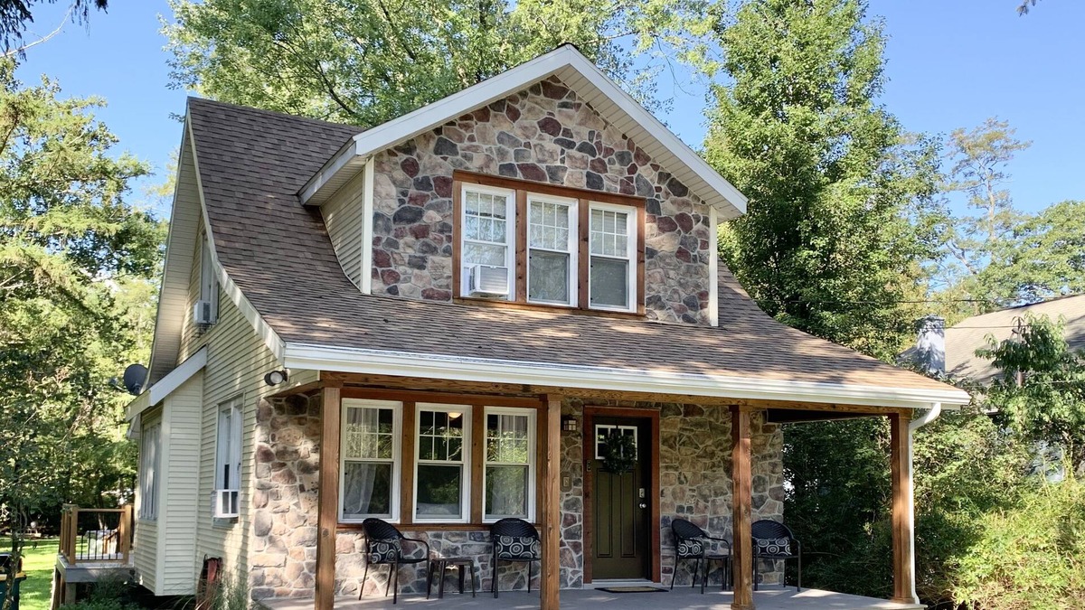 Cresco House | Cozy Poconos Creek Front Home with Private Backyard Swimming Pool