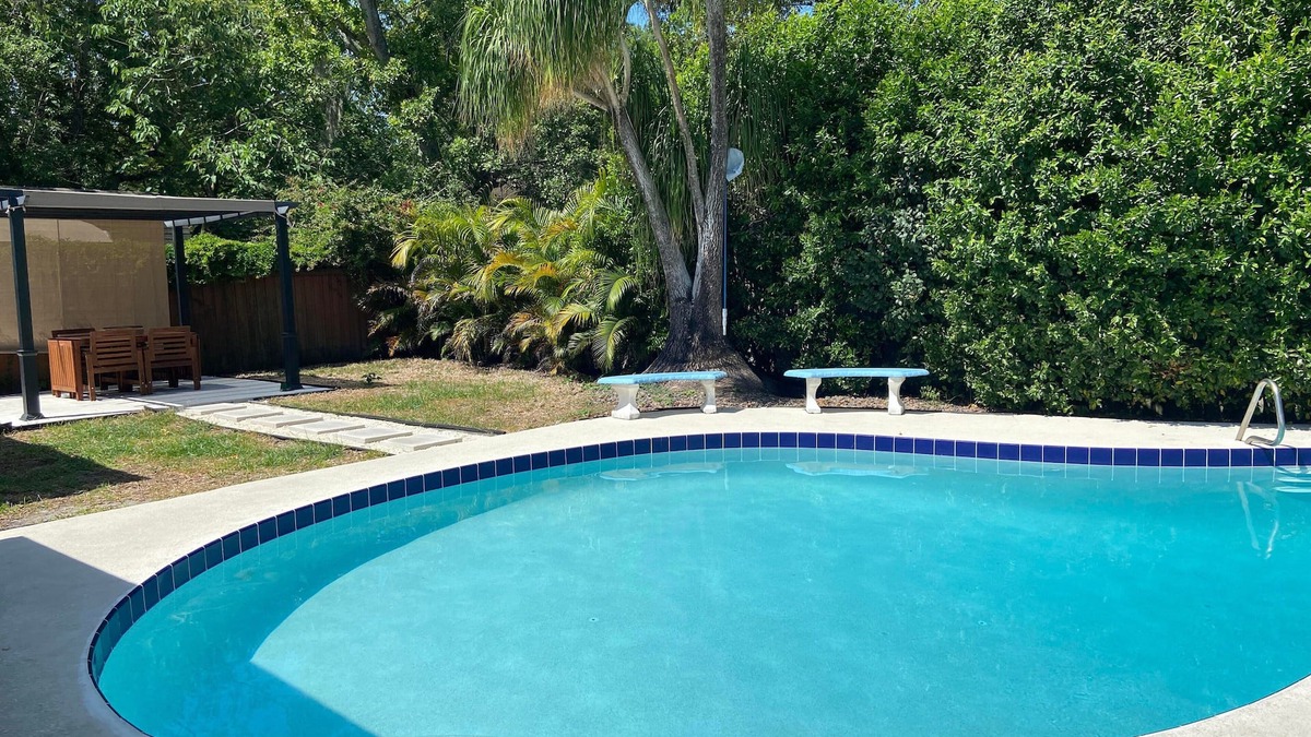 Egypt Lake-Leto House | Cozy Pool Home. 10 min from Bucs Stadium