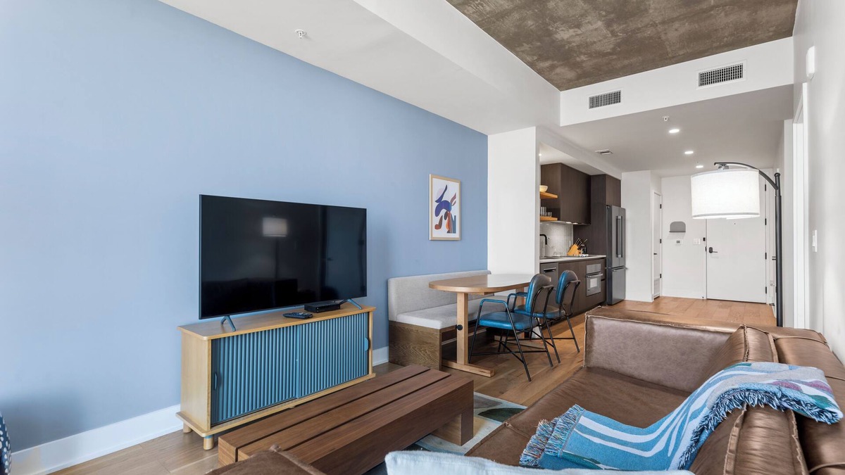 Rainey Street Historic District Condo | Cozy Prestige Condo on Rainey