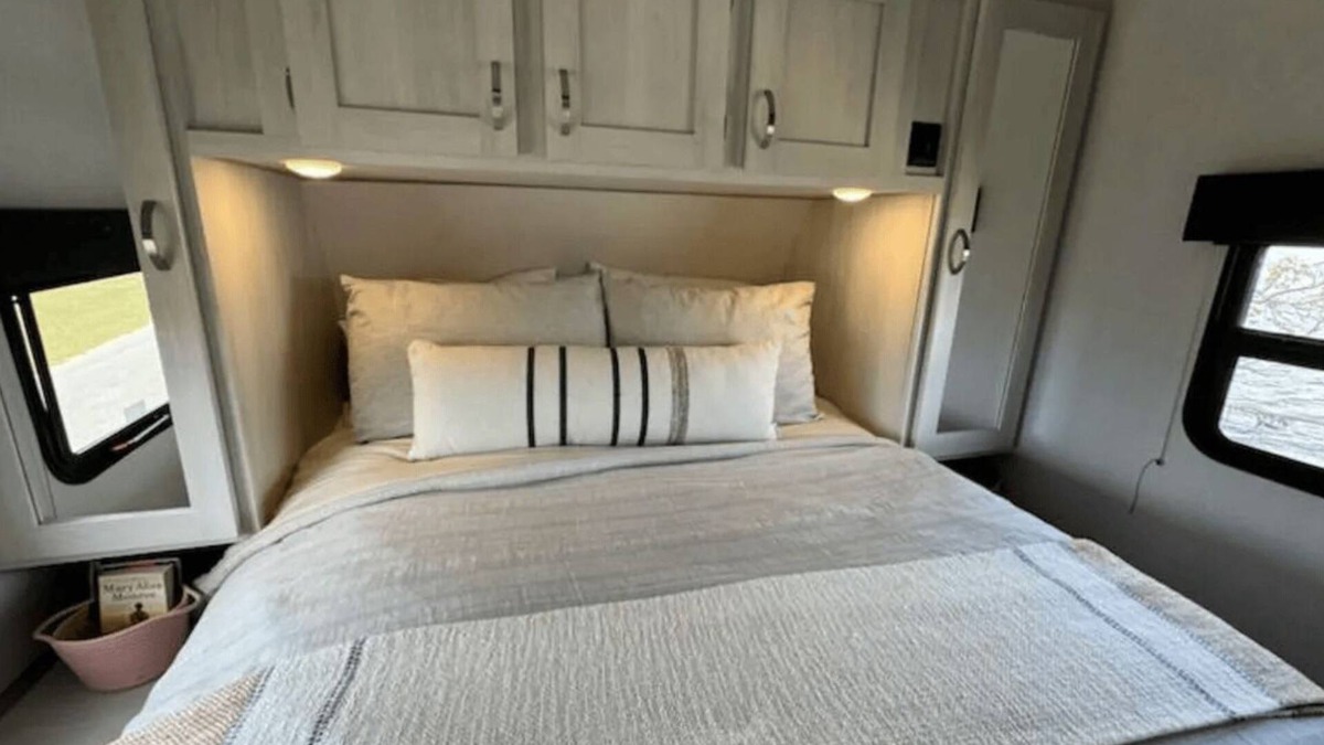 Lexington House | Cozy PrimeTime Experience w/ Bunk Beds @ KHP