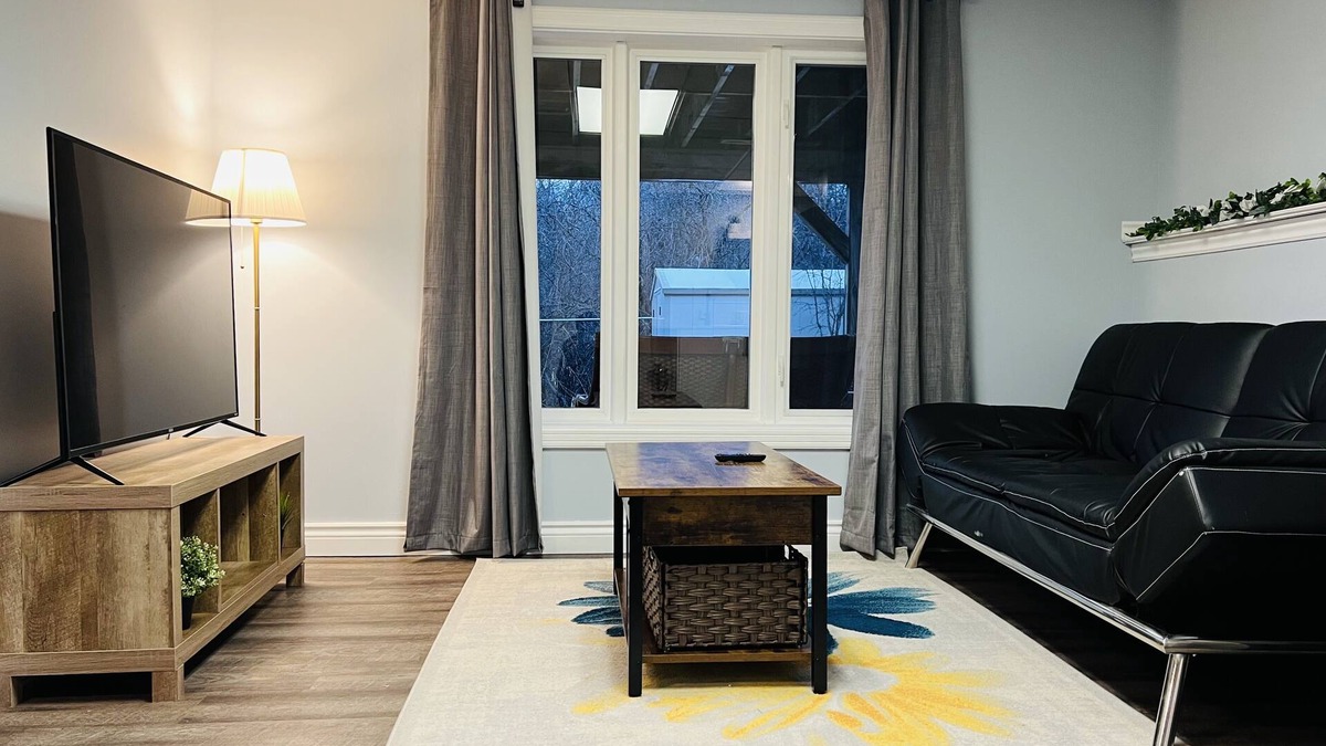 London Apartment | Cozy & Private 1 Bedroom Studio