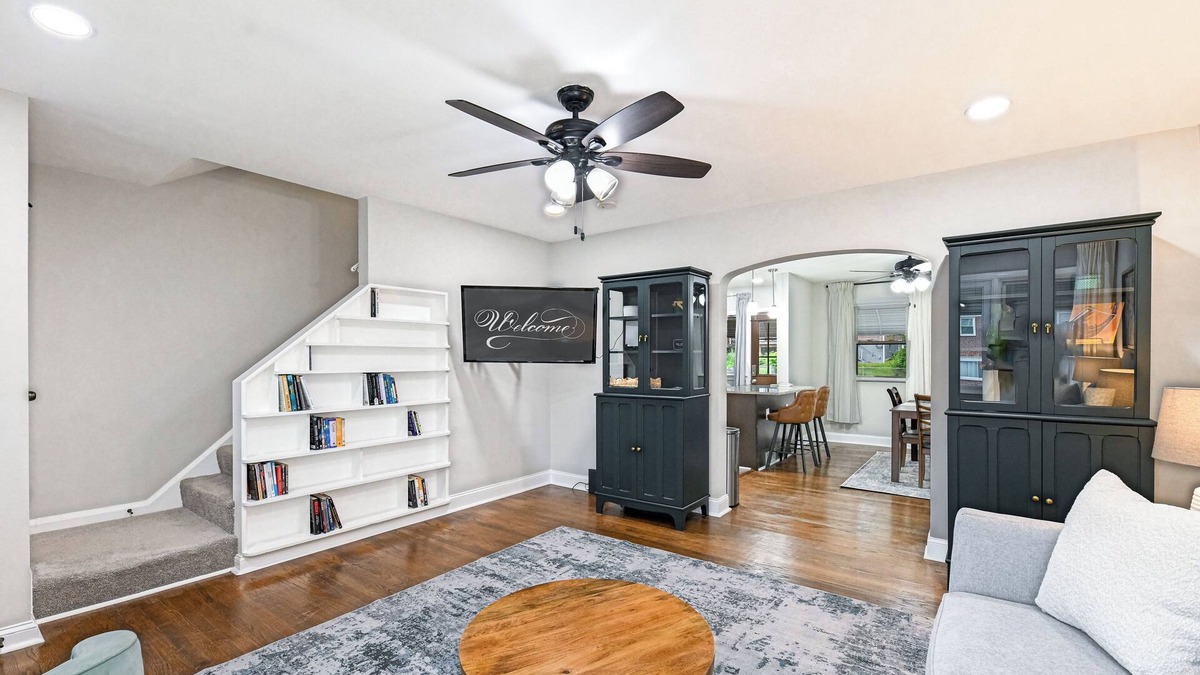 Loch Raven House | Cozy Private 2 Bedroom w/Shared Wash & Dryer by Golf Course, Univ, & Hospitals