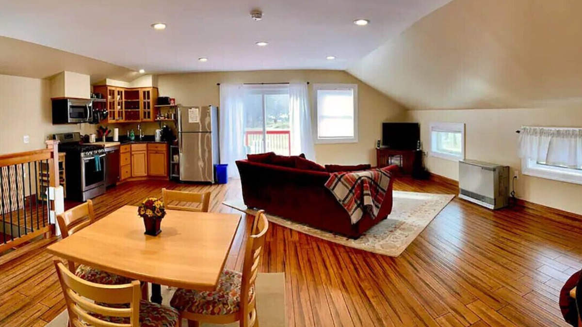 Manchester Center Apartment | Cozy private apartment with winter views of Mt Equinox