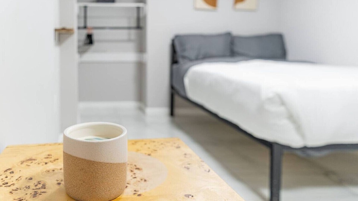 Constable Hook Apartment | Cozy Private Apartment Near NYC & Light Rail