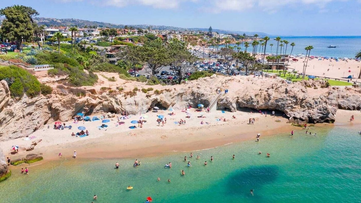 Corona del Mar Cottage | Cozy, private & charming 3bd/2ba cottage in a magical little village by the Sea