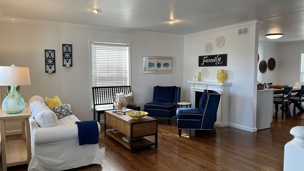 Lake Como House | Cozy & Private Family Beach Home in Lake Comonn