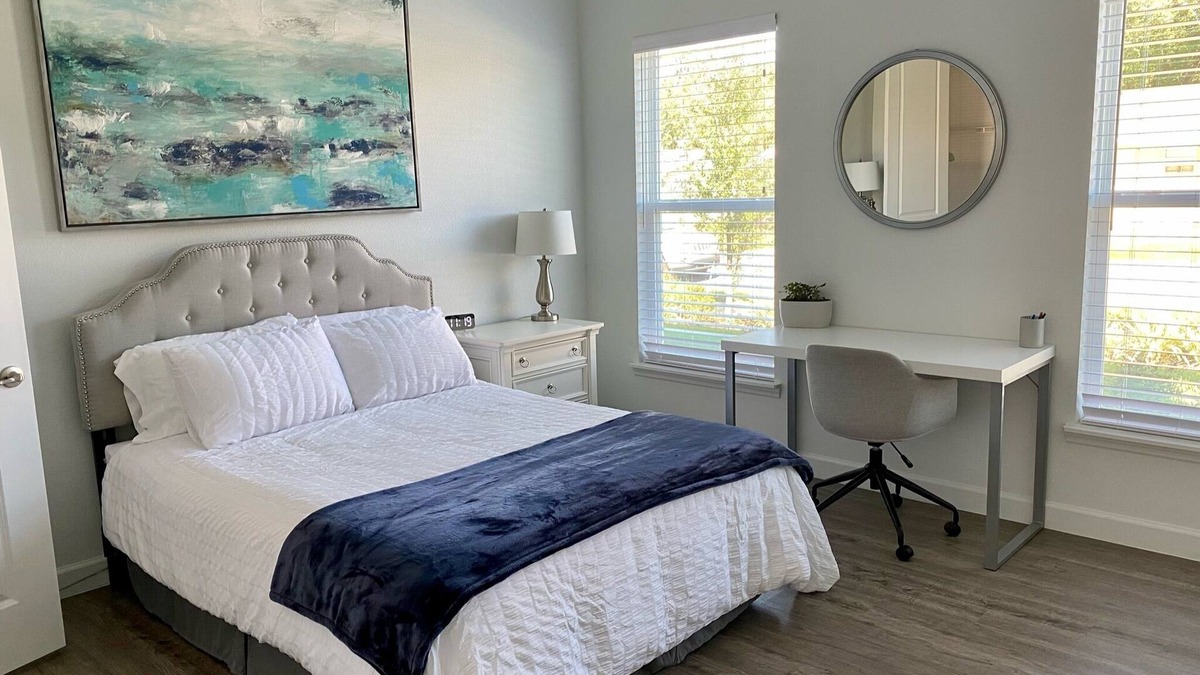 Northwest Orlando House | Cozy, Private, Modern 1BD/1BA Apt in College Park Home. Pet Friendly!