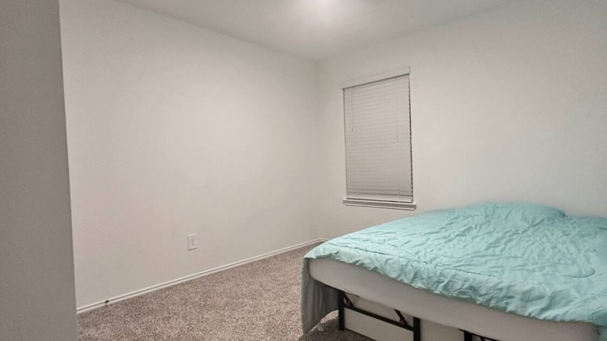 Katy House | Cozy Private Room with Private Bathroom in Charming Katy
