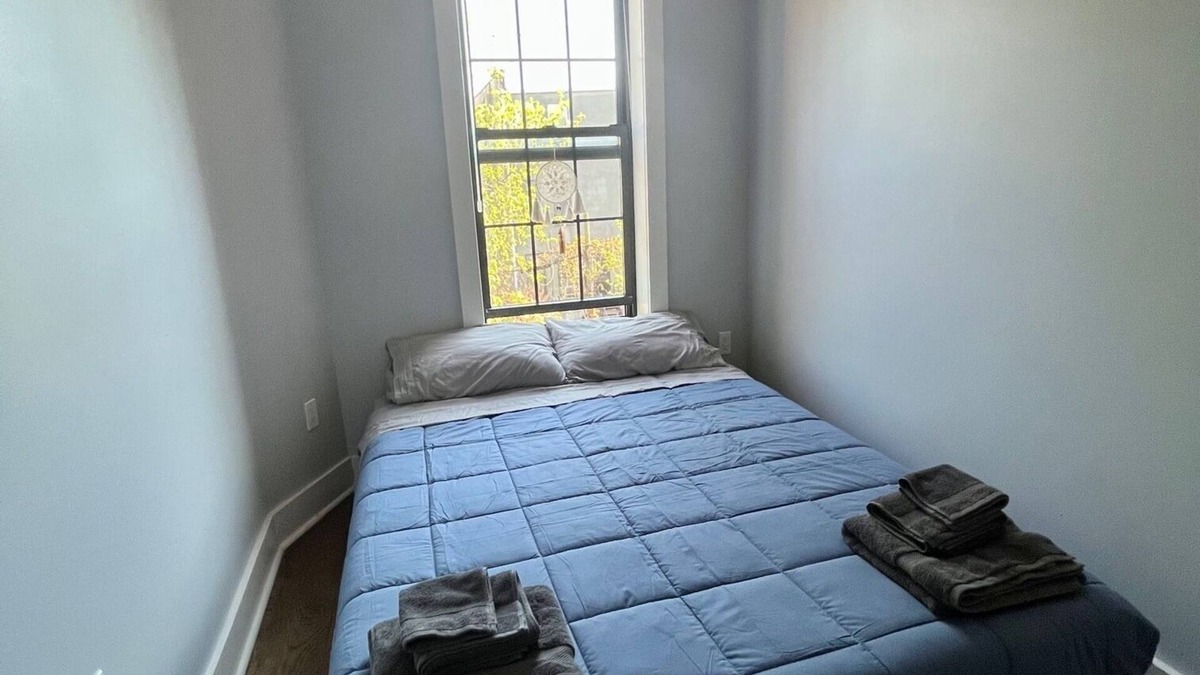 Bedford-Stuyvesant House | Cozy queen-size room with private bathroom in BedStuy