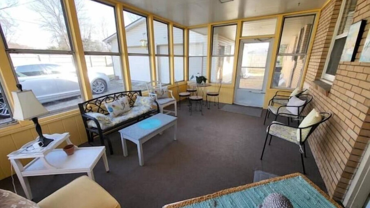 Columbus House | Cozy, quiet 3 bdrm home nearby local amenities