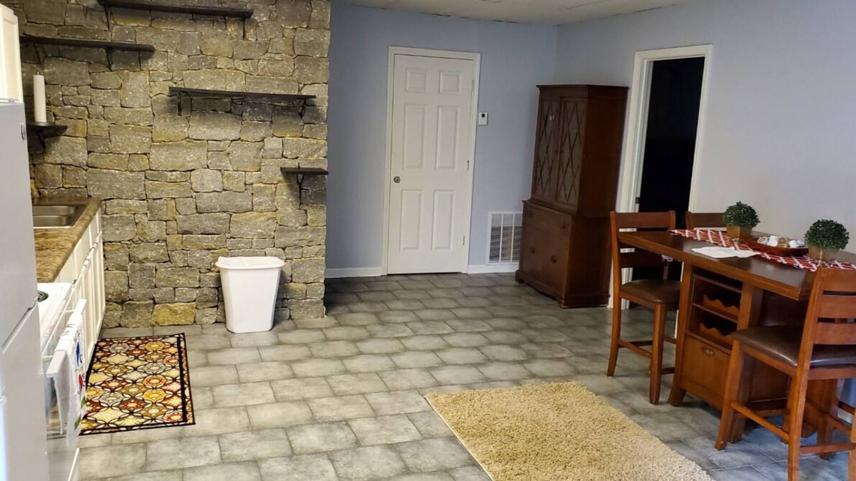 Sellersburg House | Cozy & Quiet cottage minutes from downtown Louisville
