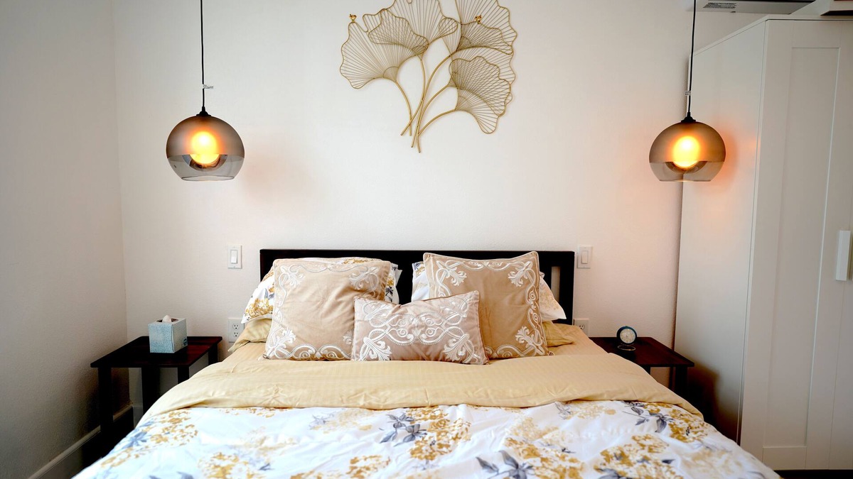 Copperfield House | Cozy & quiet Guest Suite w/private entrance | patio | Kitchen