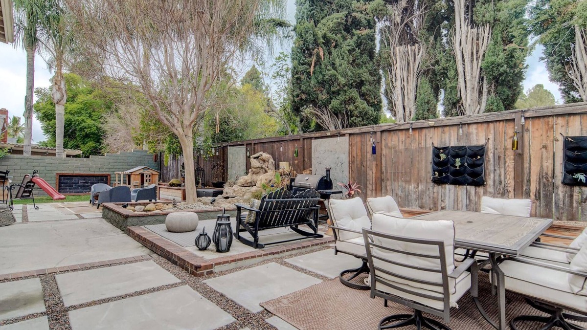 Tustin House | Cozy & Quiet Home w/backyard oasis perfect for California Dreaming near Irvine