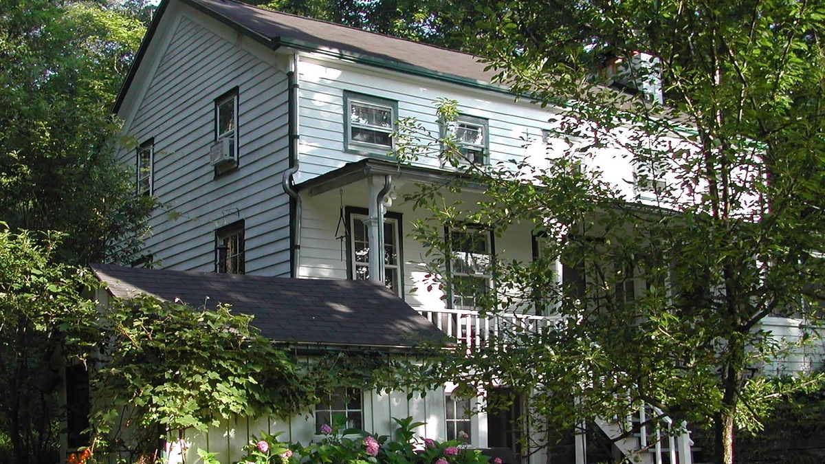 Saugerties House | Cozy, quiet, stream-side 1850s farmhouse with meadow, garden and mountain views