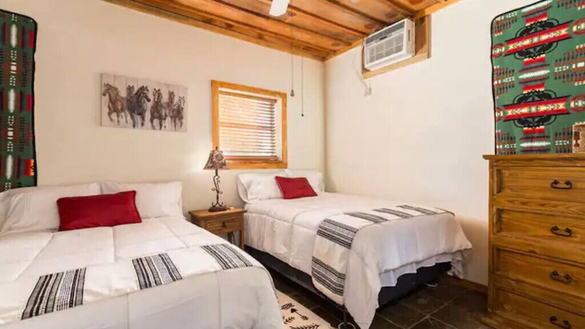 Voth House | Cozy ranch guest house on 300 acre Ranch, pets oknBig Thicket National Preserve