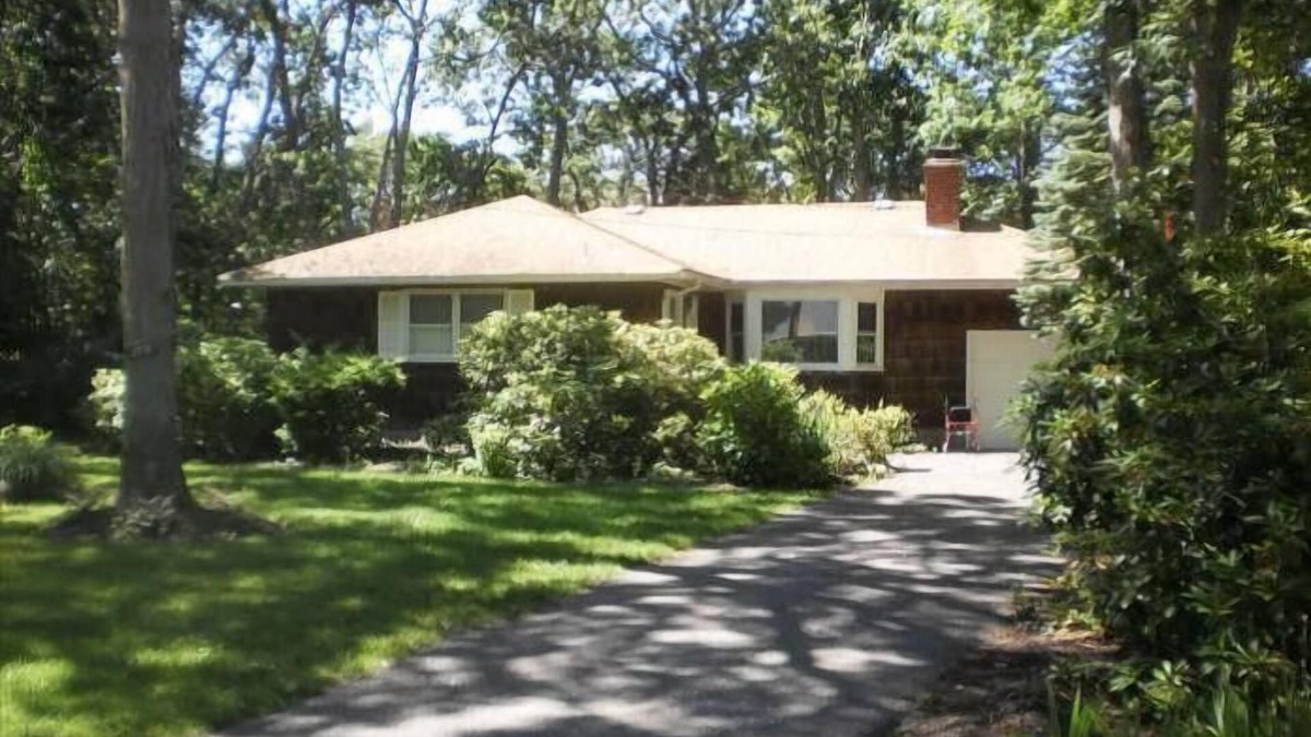 Cutchogue House | Cozy Ranch in Broadwaters Cove! Near beaches, boating and wineries!