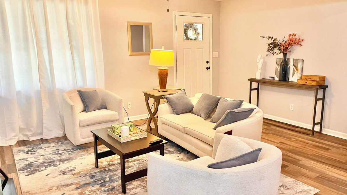 McDonald Cottage | Cozy Ranch with exercise equipment room, AC