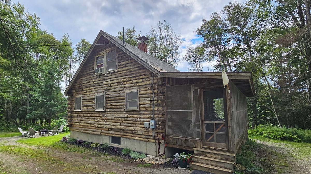 Rangeley Cabin | Cozy Rangeley Getaway