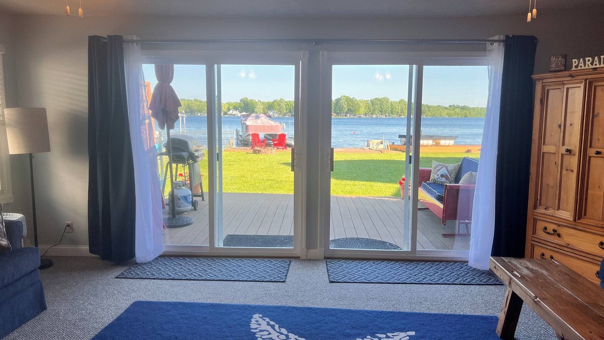 Lake Odessa House | Cozy Red Door Cottage on Jordan Lake - Pontoon Boat Rental available