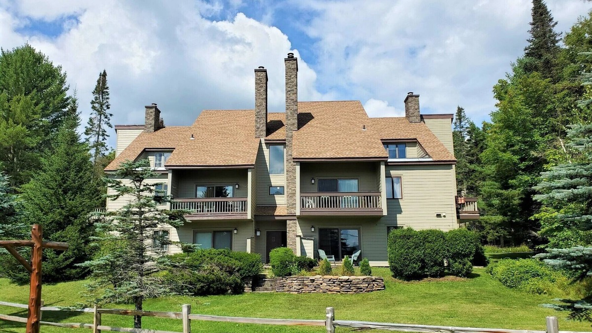 Lake Placid Condo | Cozy, relaxing condo overlooking Whiteface Club Resort near Jackrabbit trail.