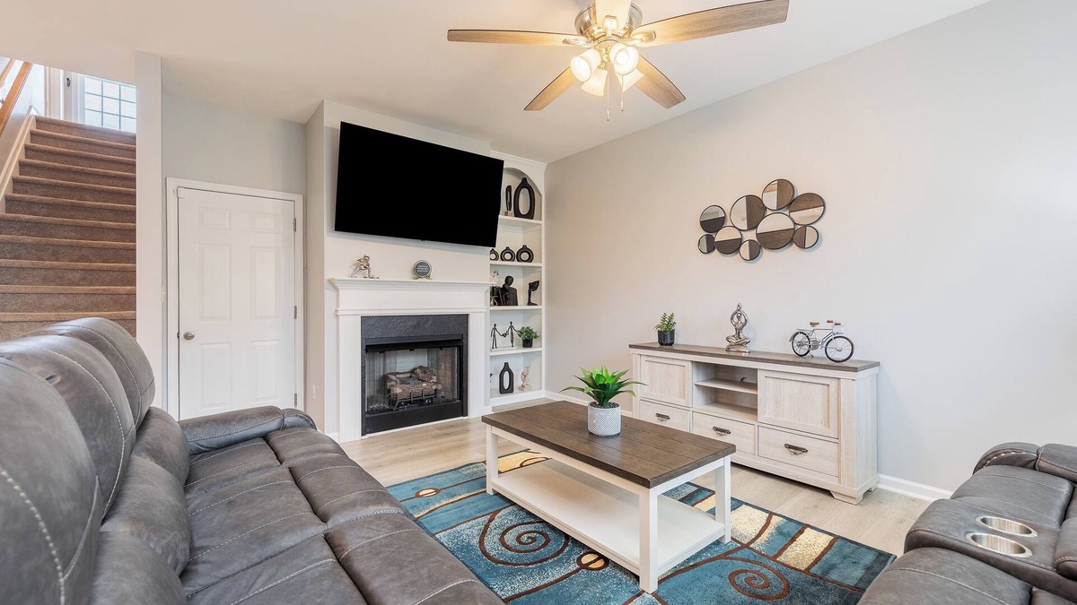 Johnston County House | Cozy Retreat Away From The City.