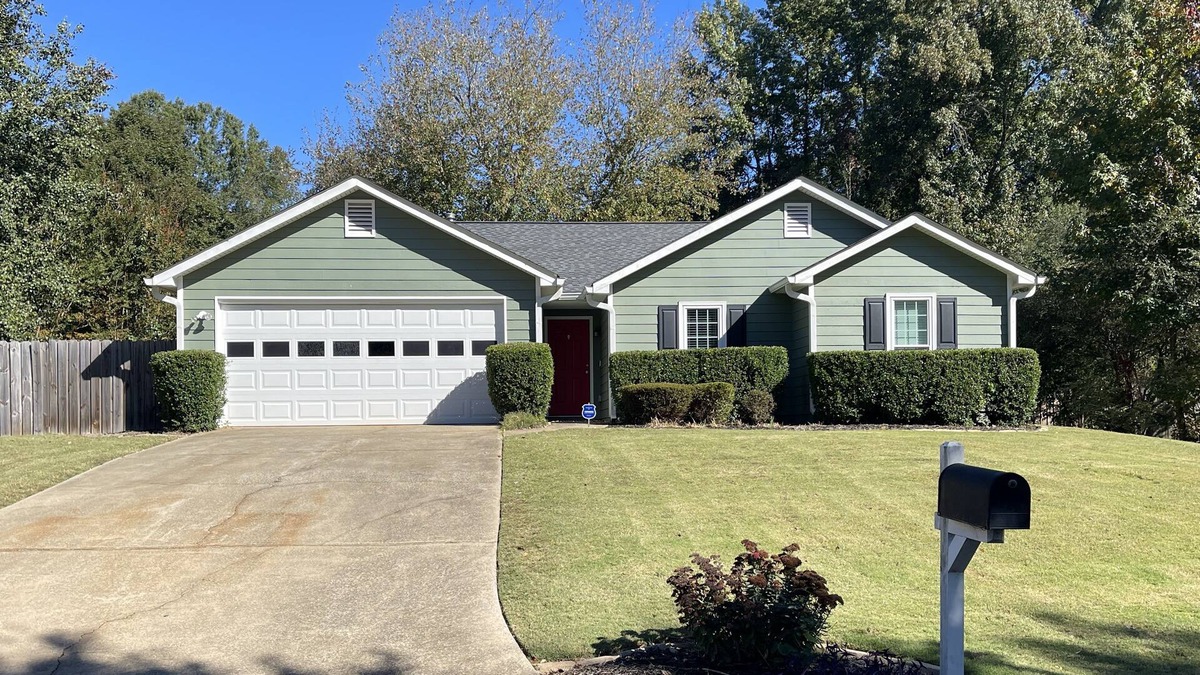Johns Creek House | Cozy Retreat in Alpharetta. Perfect Getaway