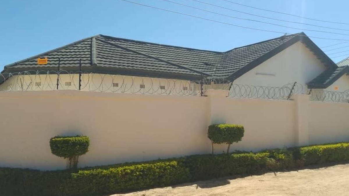 Lusaka House | Cozy Retreat in Lusaka -Self Catering Holiday Home