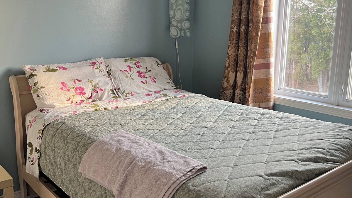 Aylmer Apartment | Cozy retreat In National Capital Region!