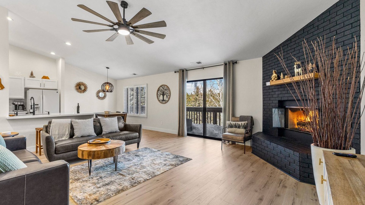 Flagstaff Condo | Cozy Retreat in Pines Mins/Downtown!