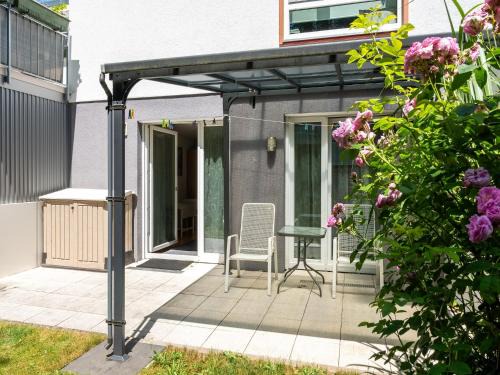 Buhlingen Apartment | Cozy Retreat in Rottweil with Terrace