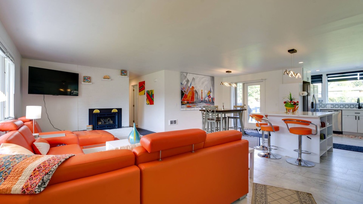 Spokane Valley House | Cozy Retreat in Spokane Valley w/Fireplace