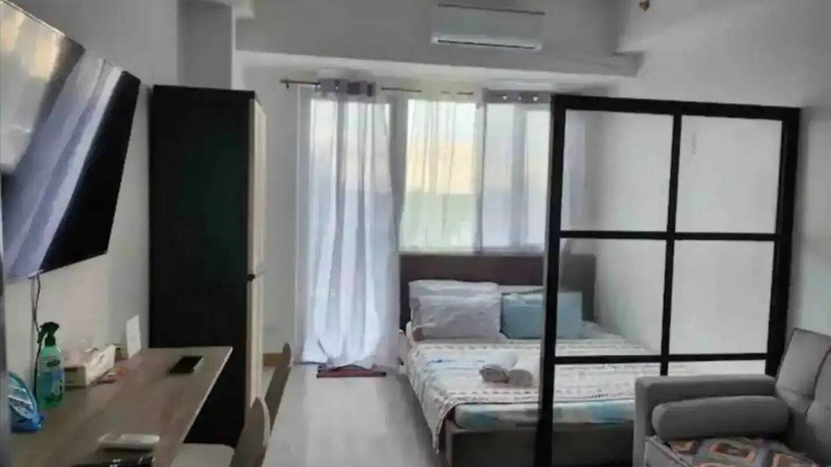 Las Pinas Apartment | Cozy Retreat