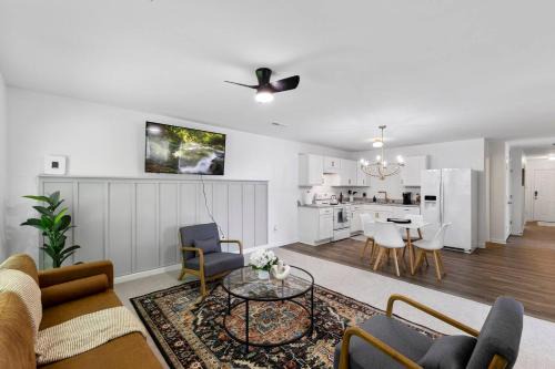 Burlington House | Cozy Retreat, Serene 4BR Ranch