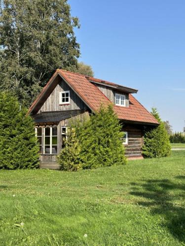 Parnu House | Cozy River House with hot tub