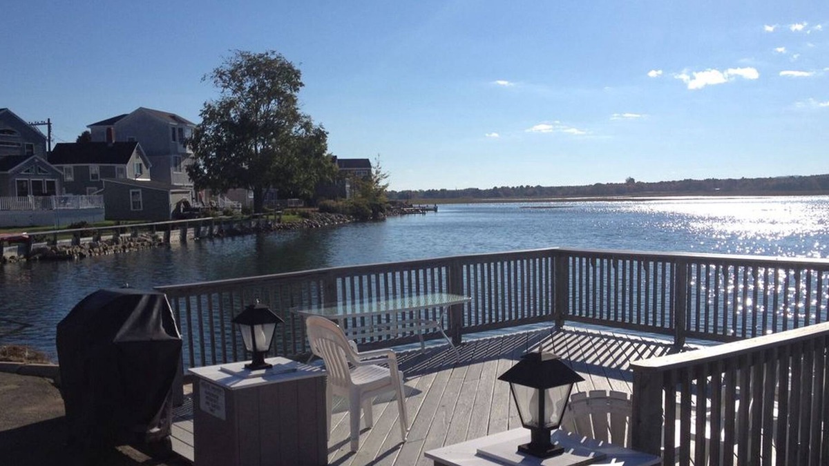 Wells Beach Condo | Cozy Riverside Studio Condo Two Minute Walk To Wells Beachn