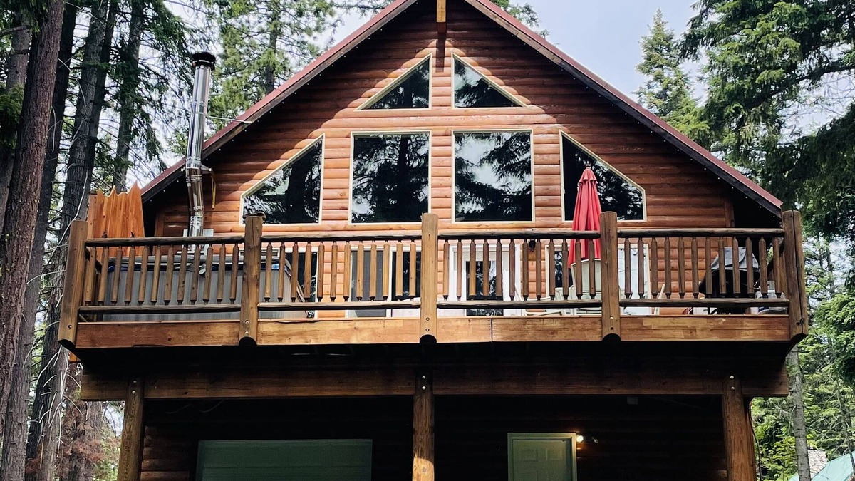 Roslyn Ridge Cabin | Cozy Ronald Lake Cle Elum Summer Oasis