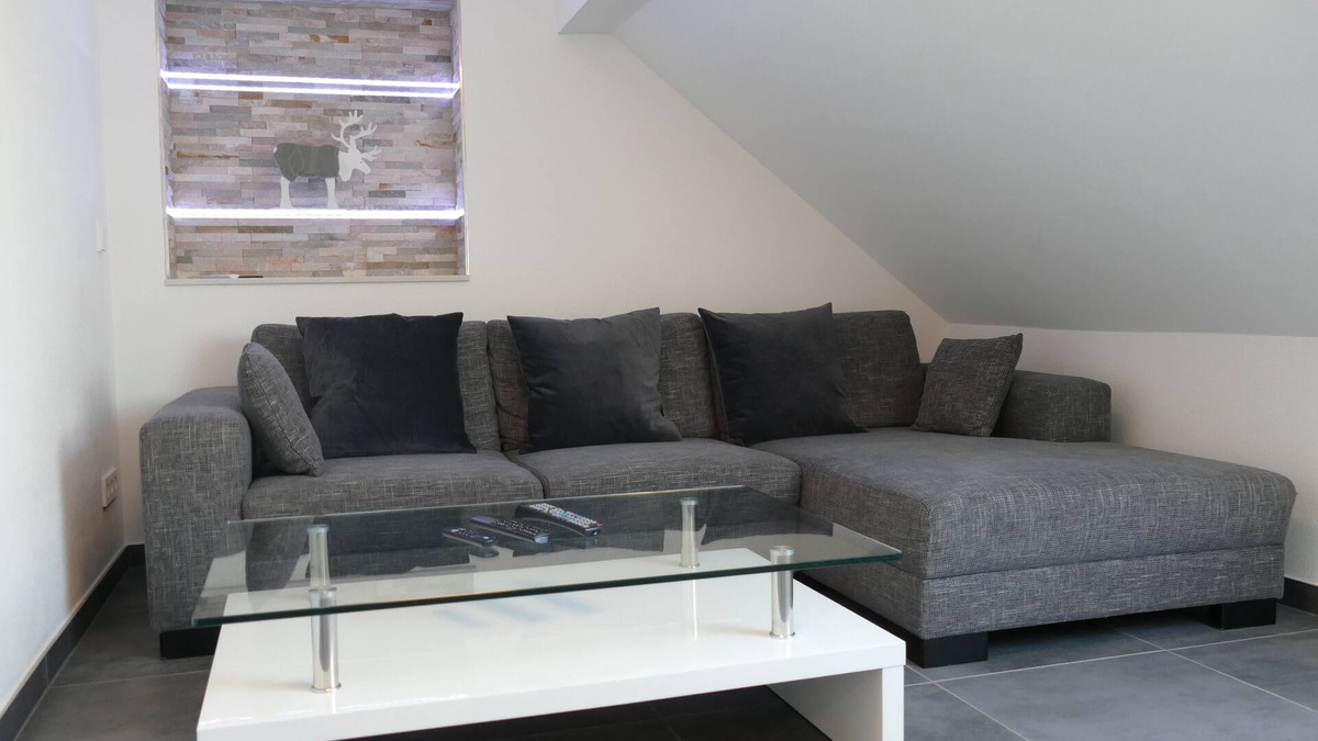 Weingarten Apartment | Cozy Rooftop Suite