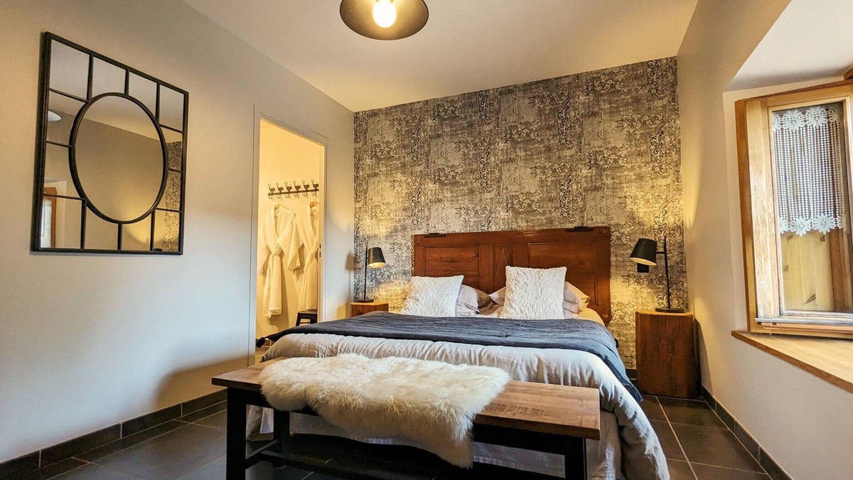 Saint-Privat-d'Allier Bed & Breakfast | Cozy room with wellness, parking, wifi - In the heart of Auvergne
