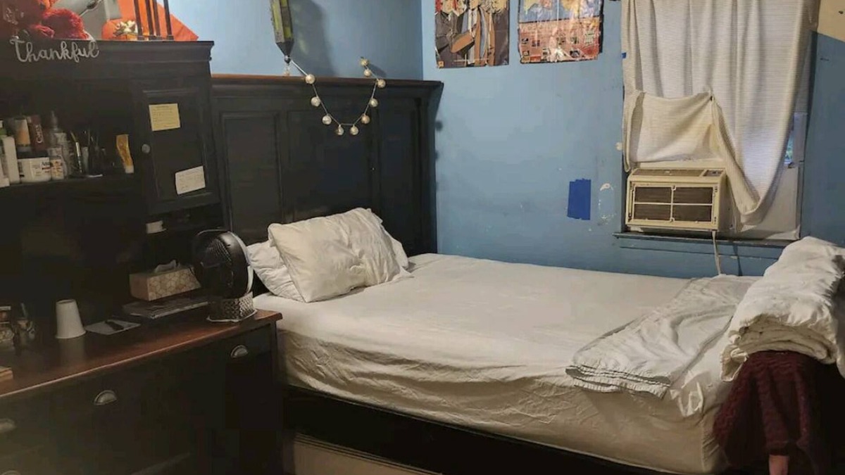 West Freehold Condo | Cozy Room in quiet & safe neighborhood