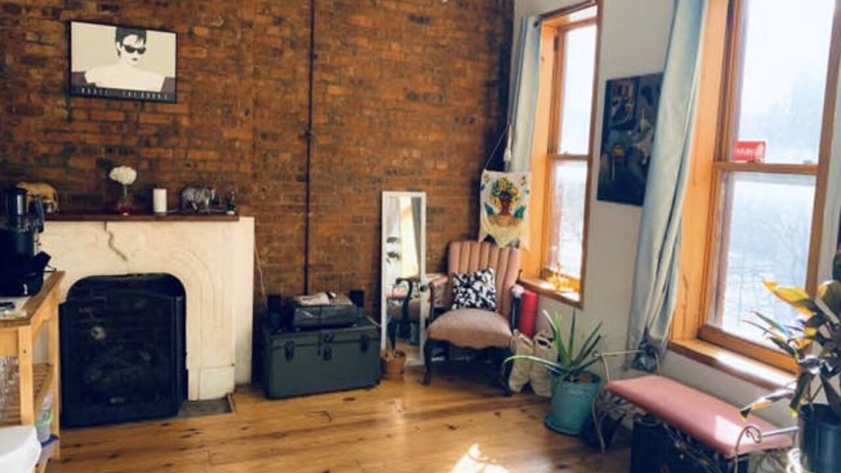 Mott Haven Apartment | Cozy Room in Sobro Brownstone
