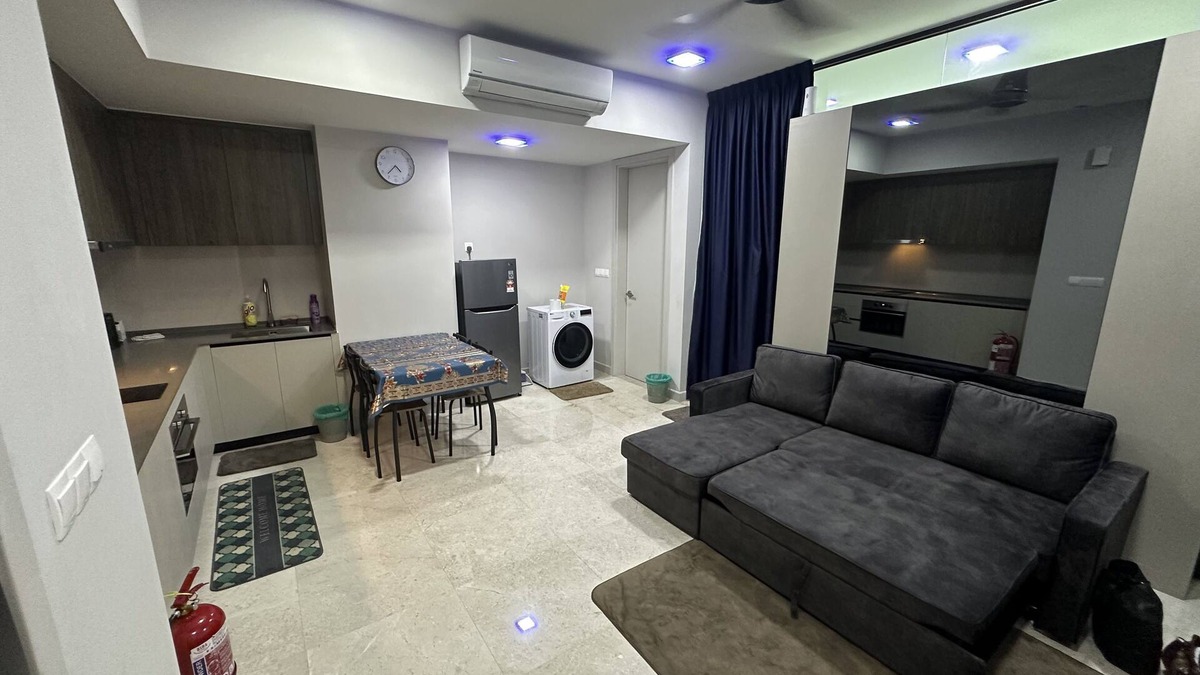 Taman Keramat Apartment | Cozy room stay interconnecting with shopping centre and LRT station.