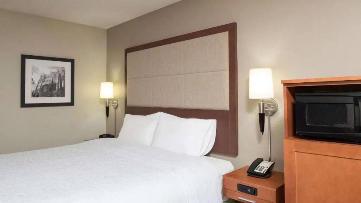 Thurston Hotel | Cozy Room w/Free Hot Breakfast & Heated Indoor Pool - Ideal for UM Visits