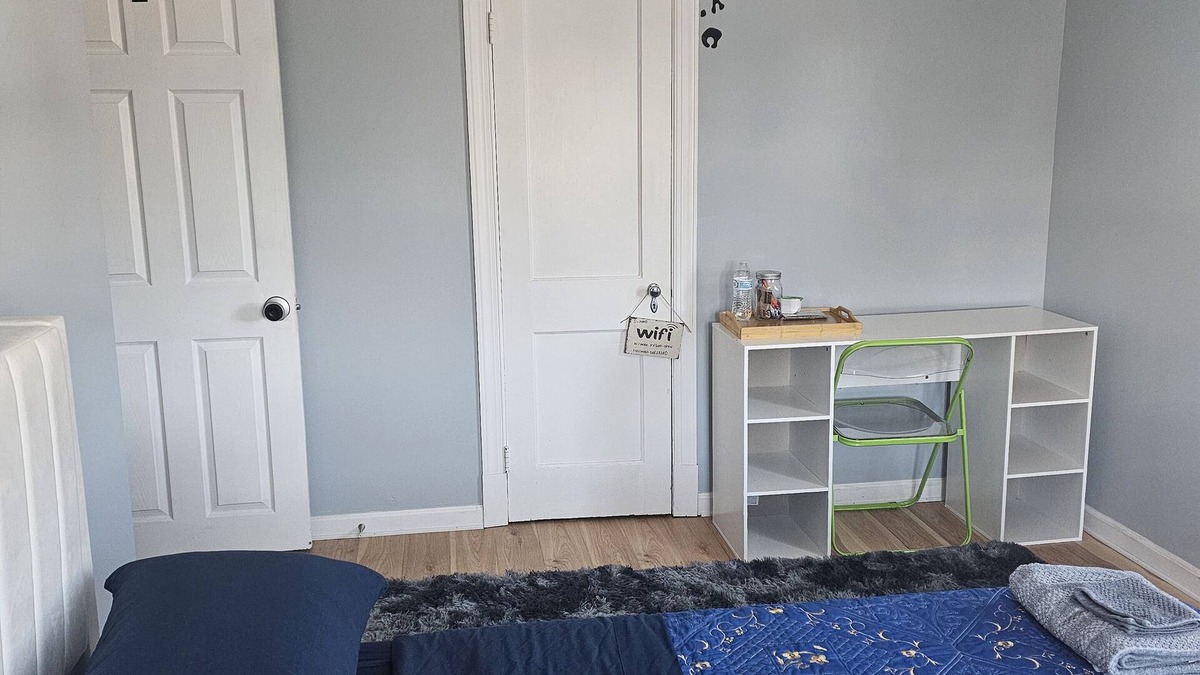 Saint Josephs House | Cozy room with WiFi and AC in amazing Baltimore