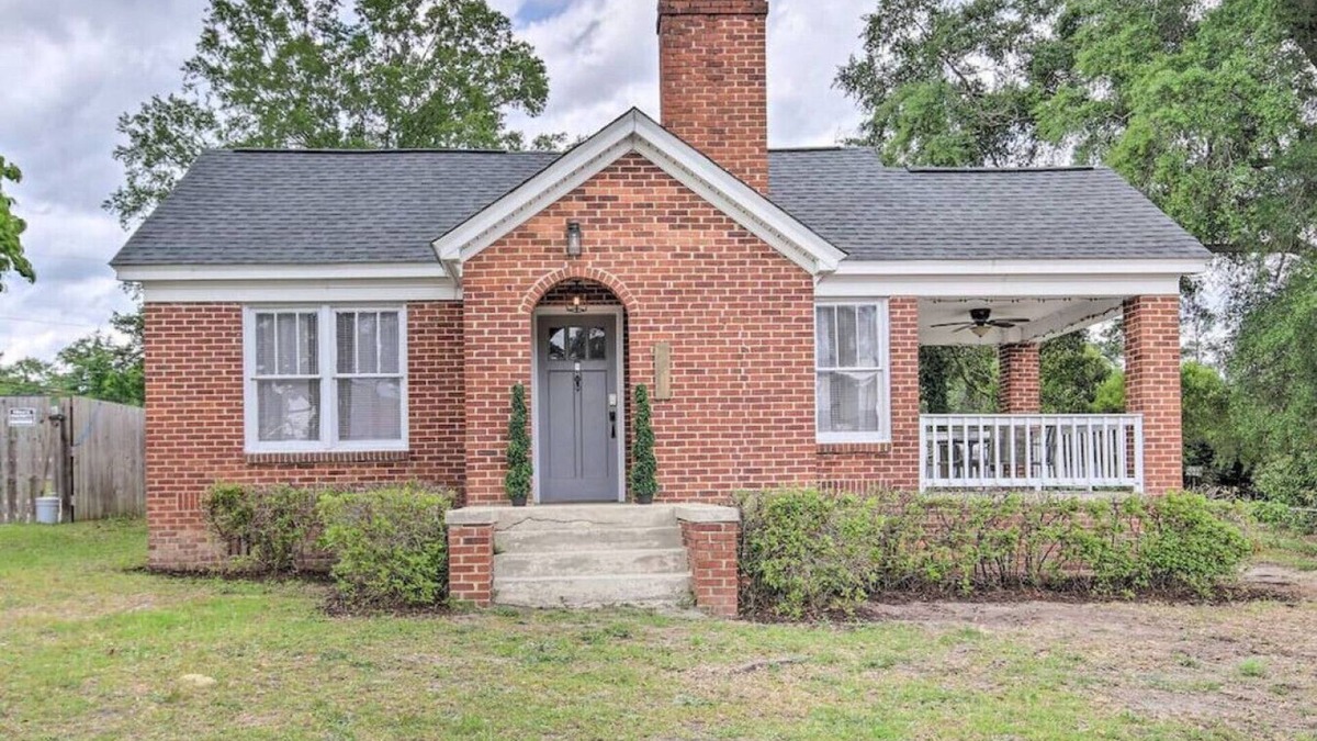 Rosewood House | Cozy Rosewood Bungalow near USC!