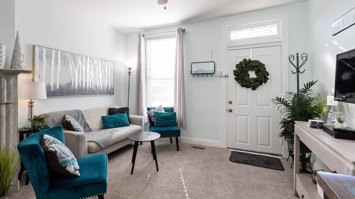 Frederick House | Cozy rowhome close to everything in downtown Frederick!