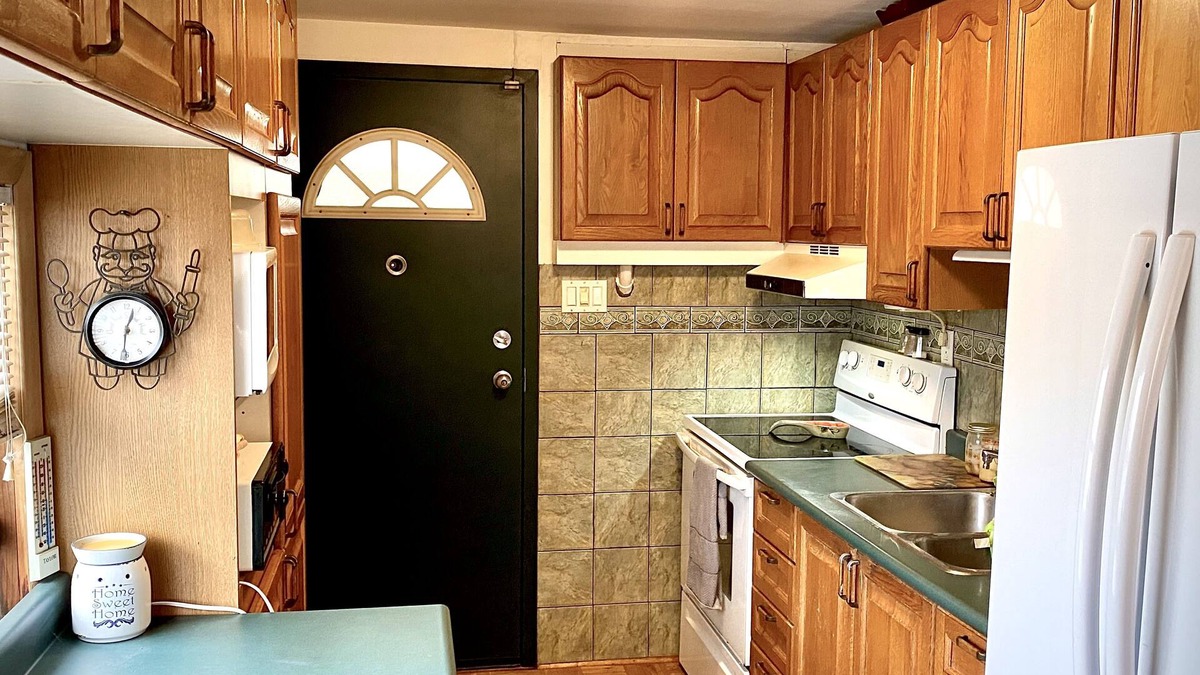 Highlands East Cabin | Cozy, rustic, 2-bedroom lake view retreat