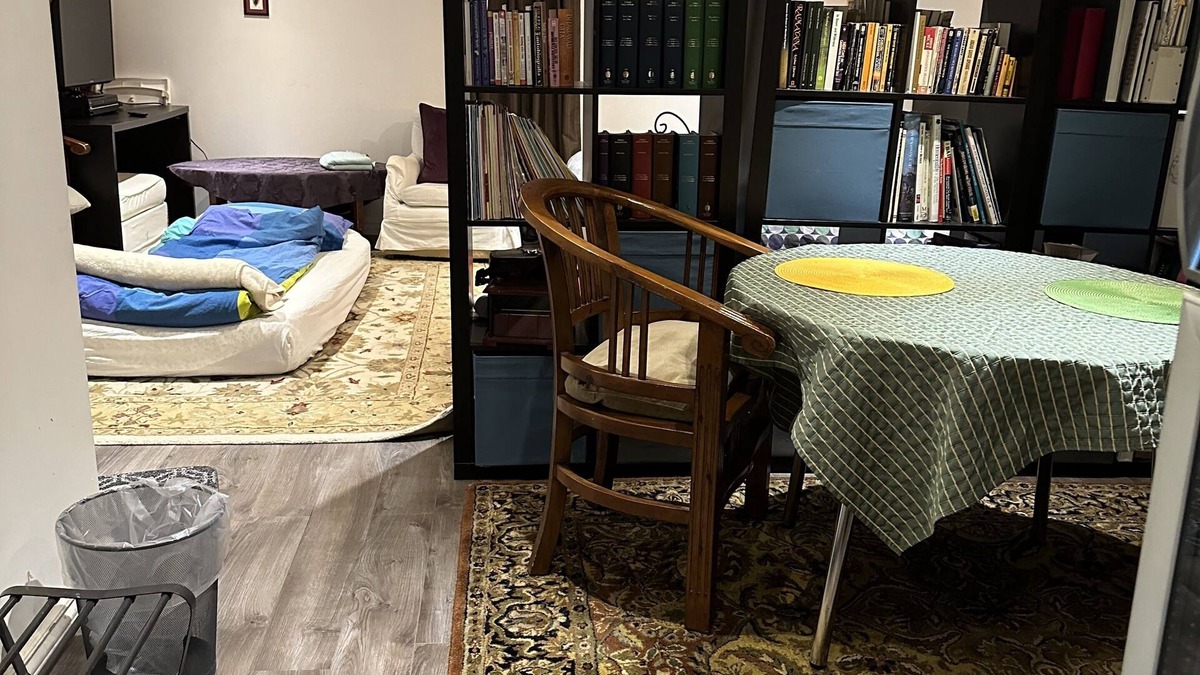 Caledon Apartment | Cozy, rustic private studio in the heart of Caledon East next to hiking trails.